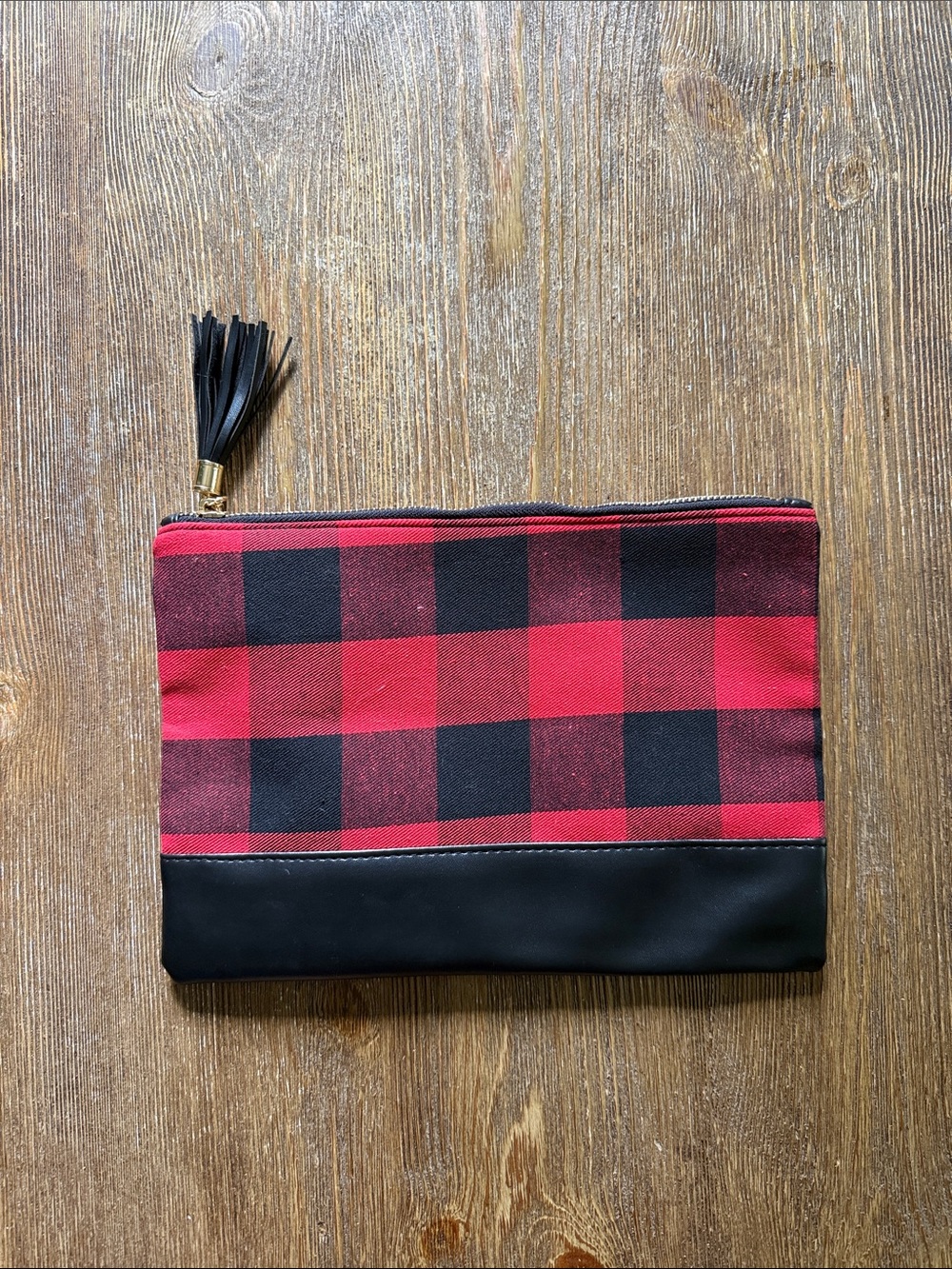 Red and Black Plaid Women’s Zip Pouch